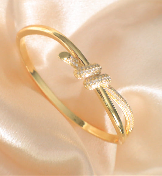 Twist & Trend | Bangle Collections