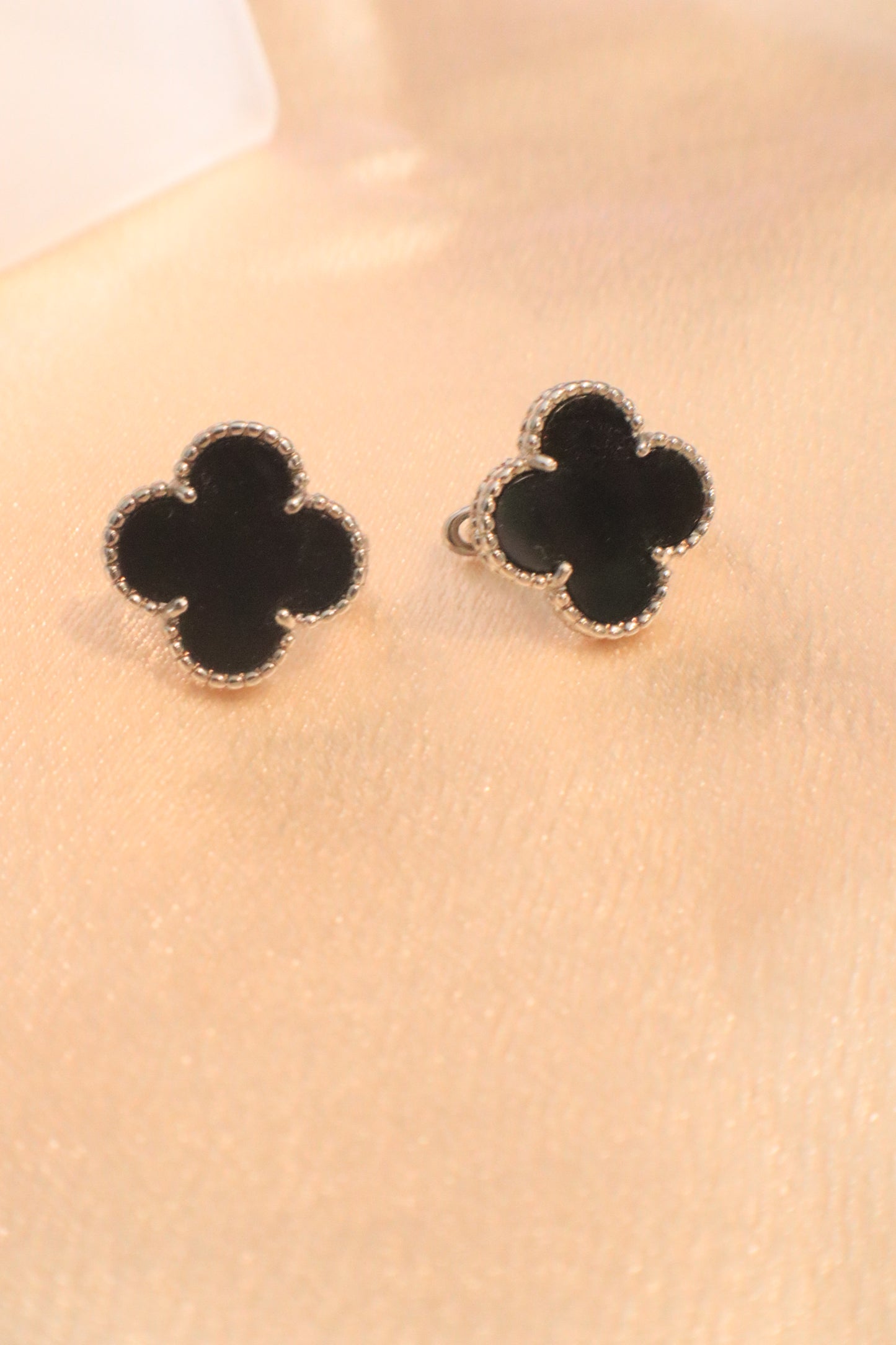 Lucky Blossom Stud / Clip Earrings | Stainless steel 18k Gold and silver Plating