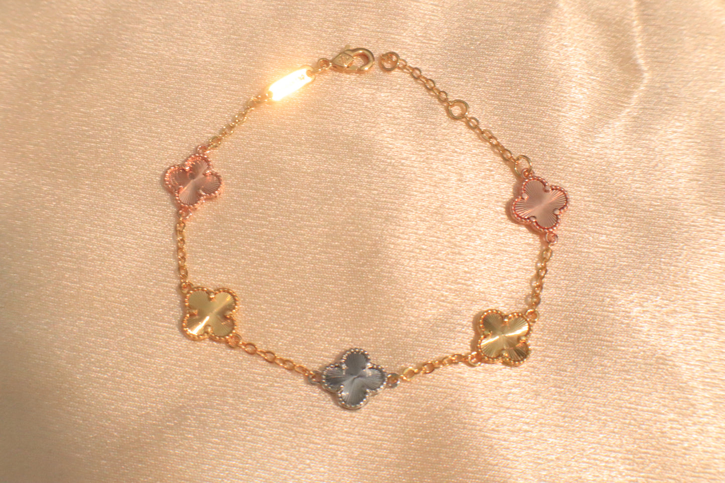 Lucky Blossom Bracelet | Stainless steel Silver-Plated Gold-Plated 18k
