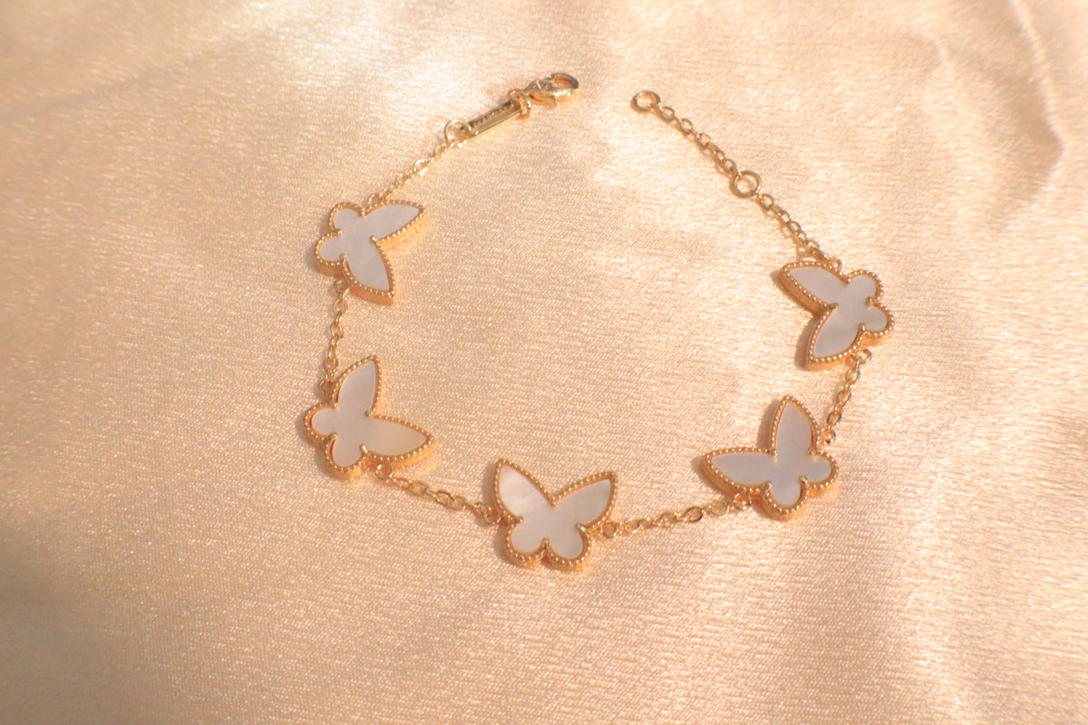Butterfly Charm Bracelet | 18k Plated Gold | Stainless Steel | Hypoallergenic