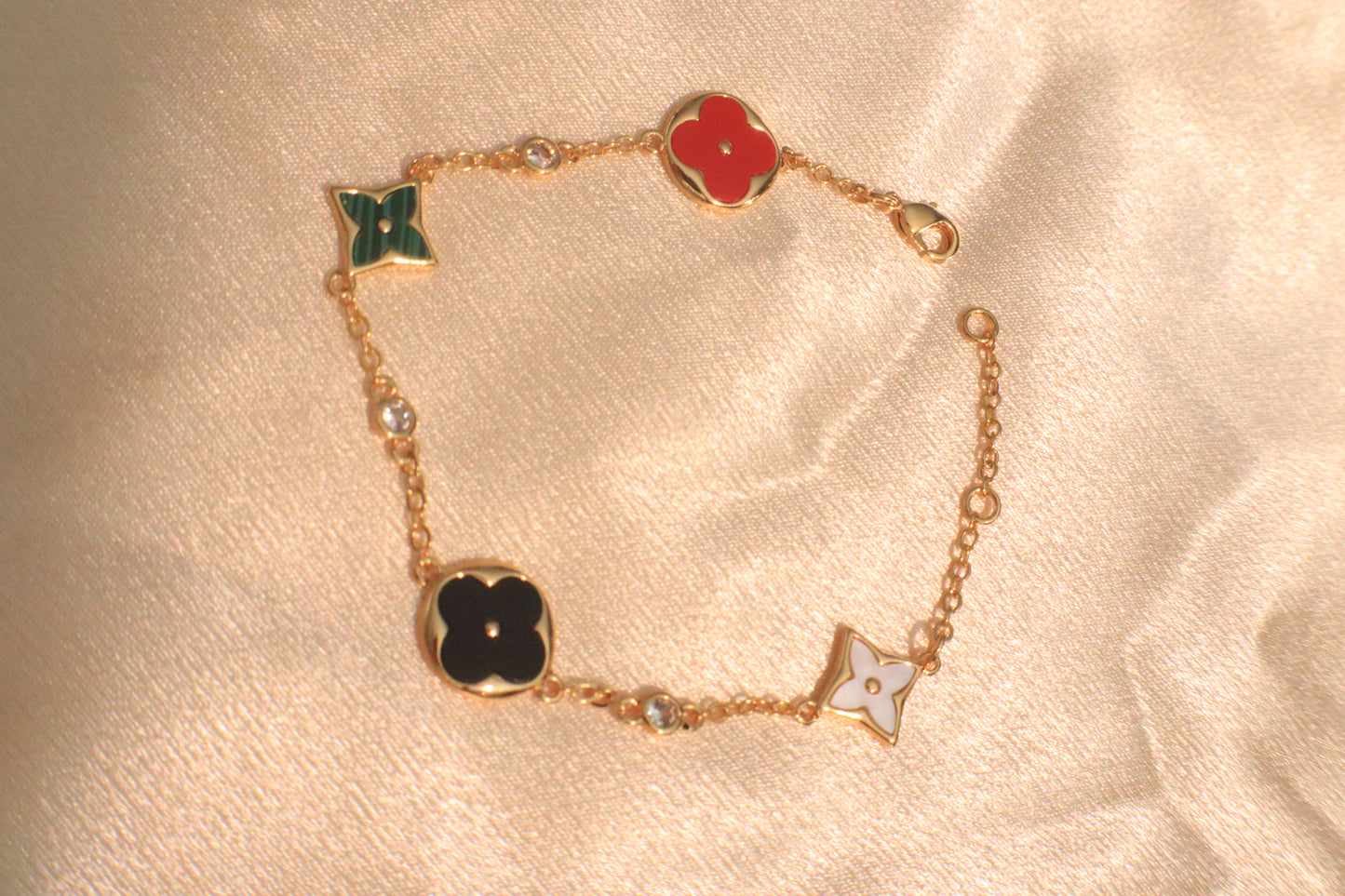 Lucky Blossom Bracelet | Stainless steel Silver-Plated Gold-Plated 18k