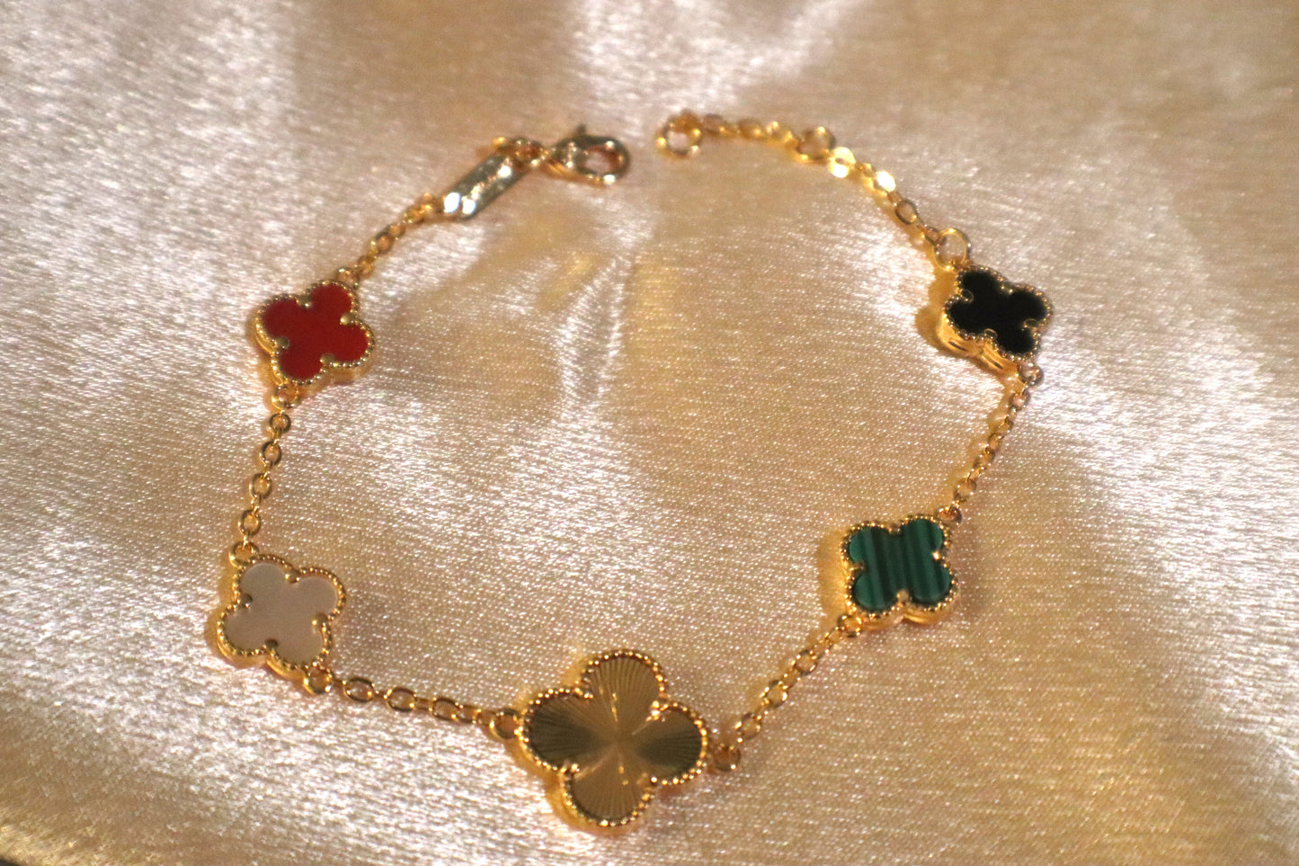 Lucky Blossom Bracelet | Stainless steel Silver-Plated Gold-Plated 18k