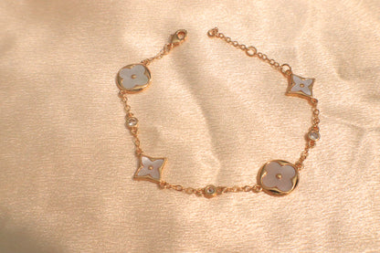 Lucky Blossom Bracelet | Stainless steel Silver-Plated Gold-Plated 18k