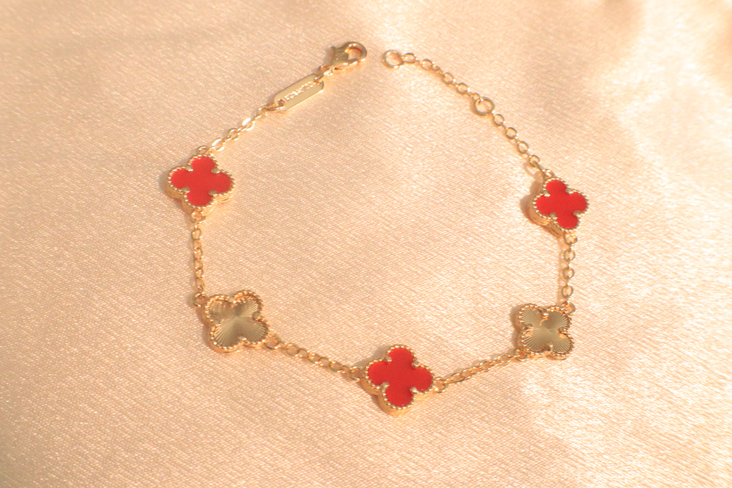 Lucky Blossom Bracelet | Stainless steel Silver-Plated Gold-Plated 18k