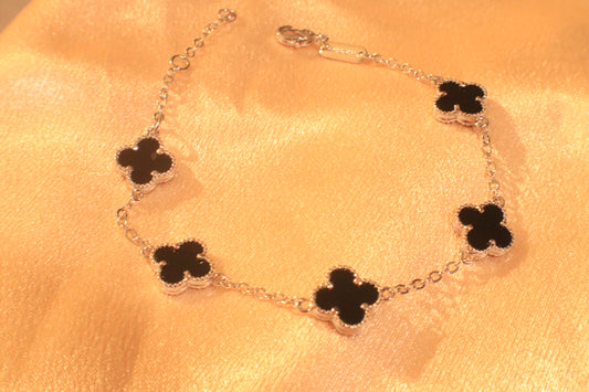 10mm Lucky Blossom Bracelet | 18k Plated Gold | Stainless Steel | Hypoallergenic