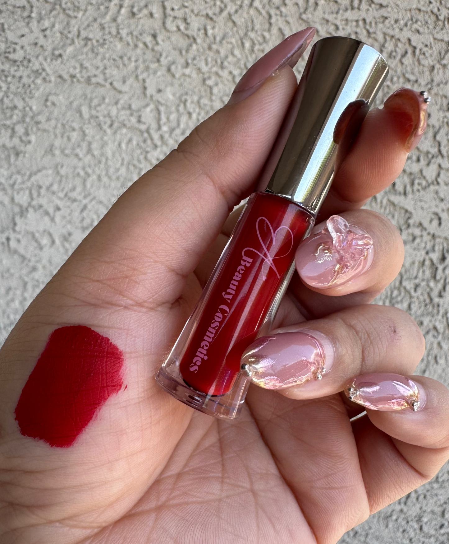 EA BEAUTY GLOSSY WATERPROOF LIPGLOSS