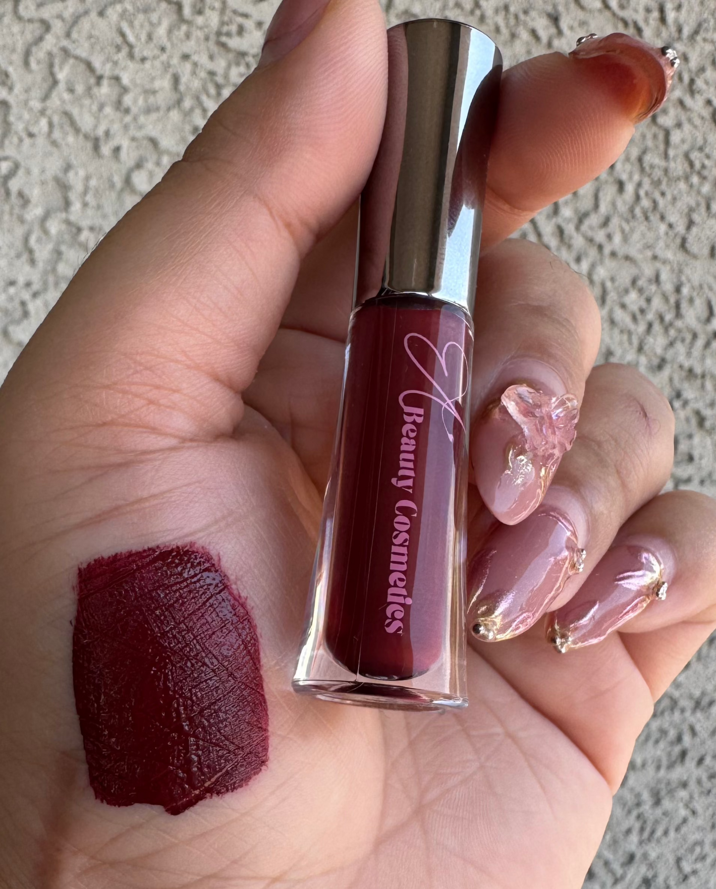 EA BEAUTY GLOSSY WATERPROOF LIPGLOSS