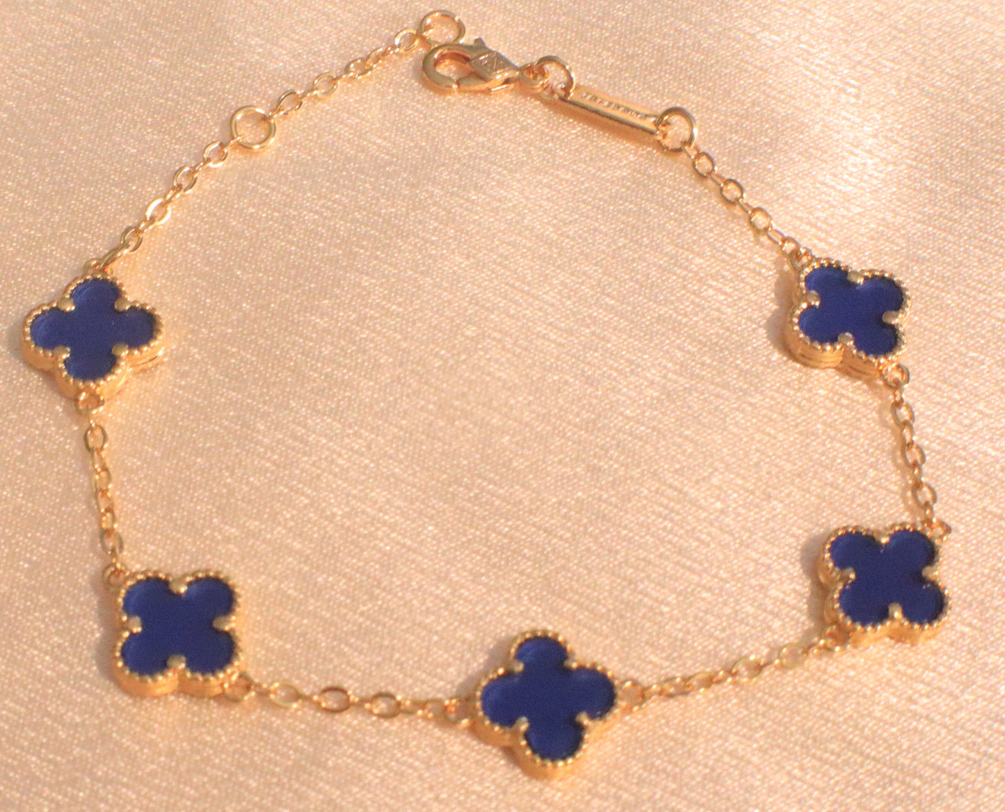10mm Lucky Blossom Bracelet | 18k Plated Gold | Stainless Steel | Hypoallergenic