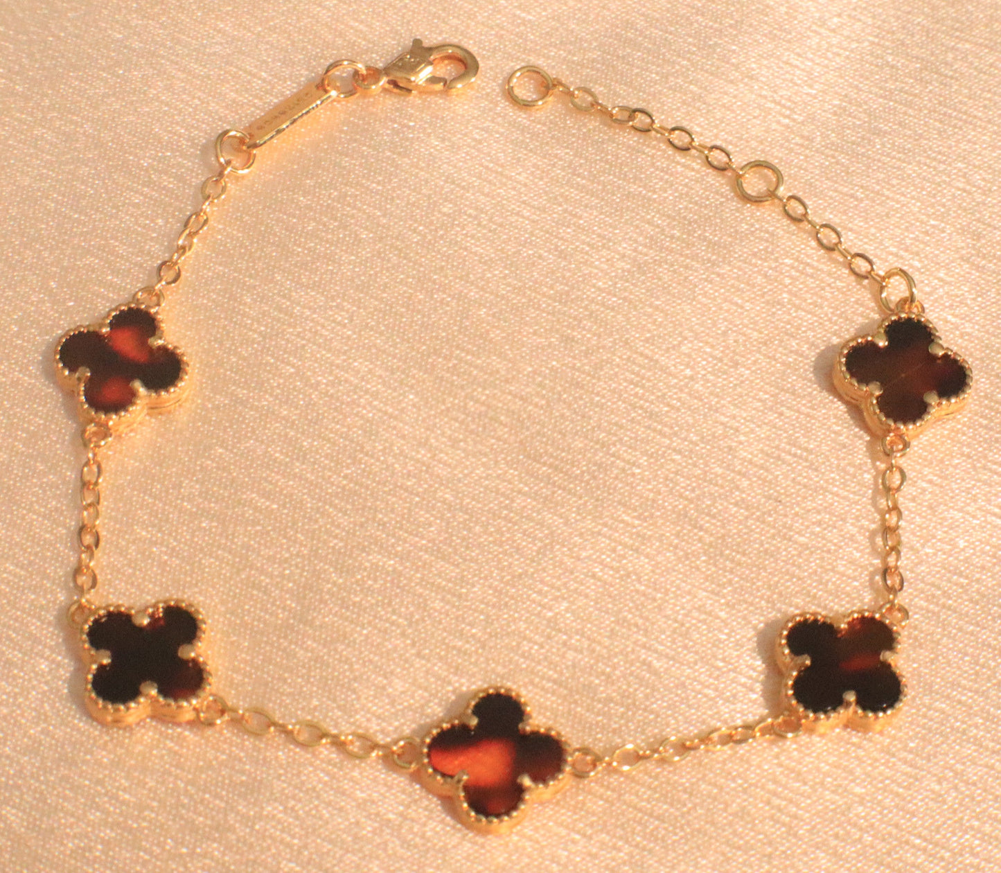 10mm Lucky Blossom Bracelet | 18k Plated Gold | Stainless Steel | Hypoallergenic